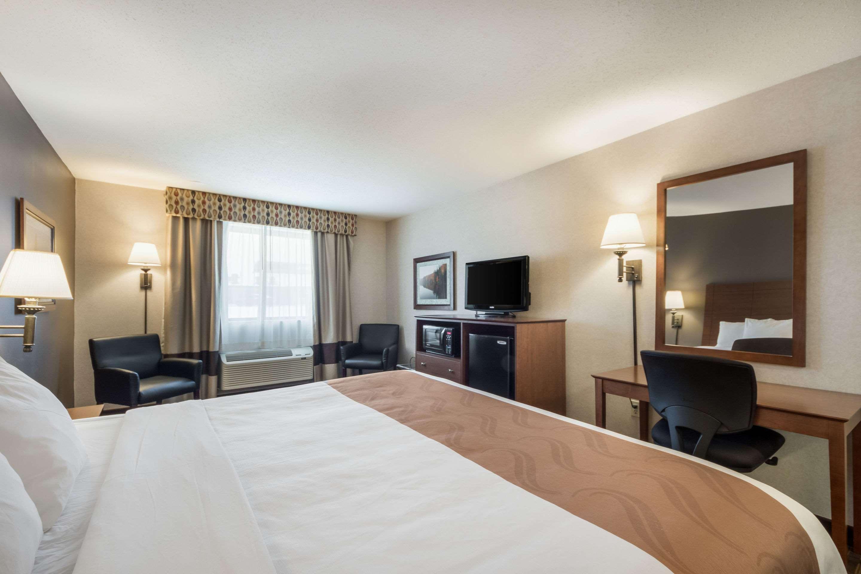 Quality Inn & Suites Newberry Bagian luar foto