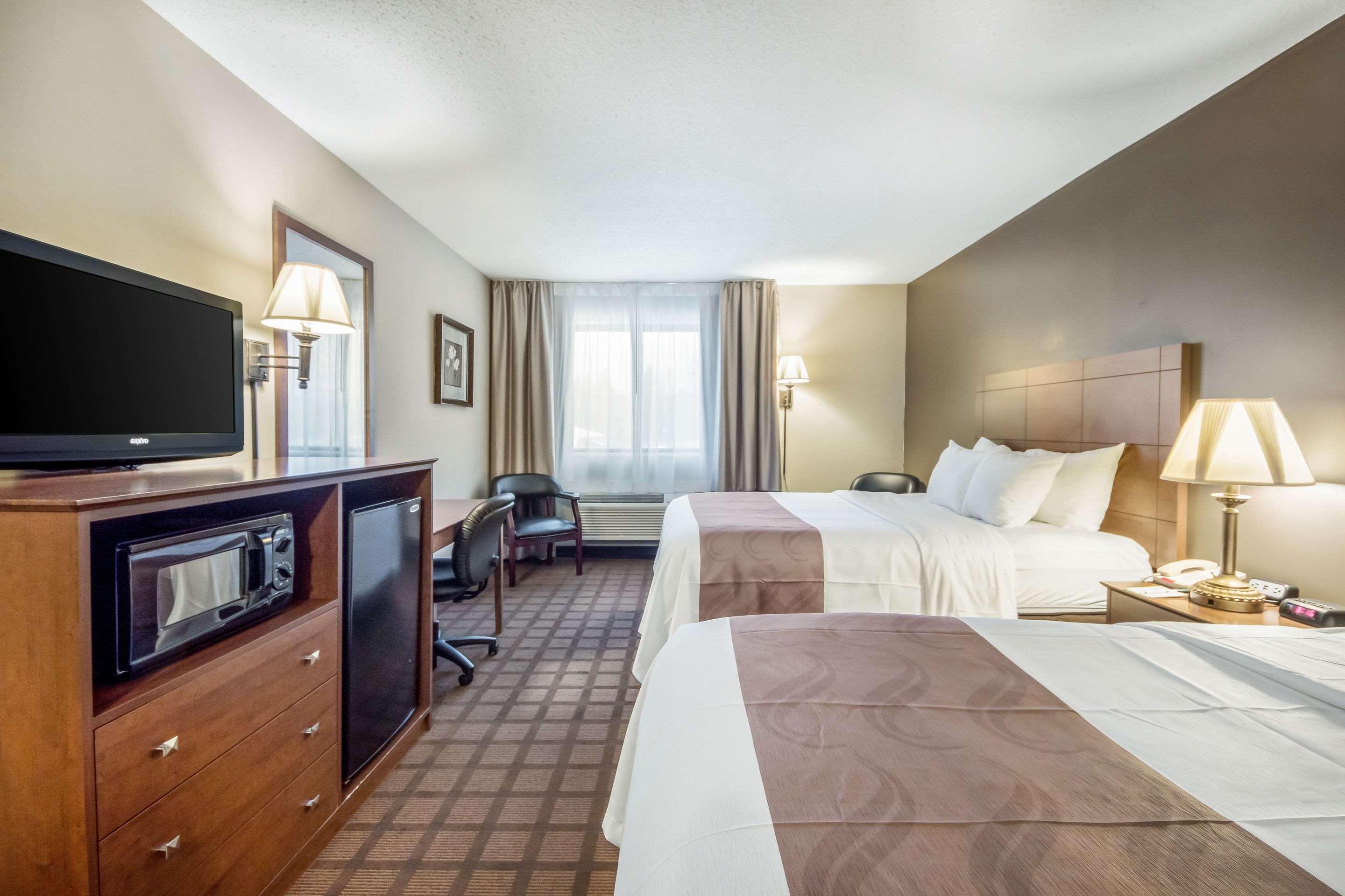 Quality Inn & Suites Newberry Bagian luar foto