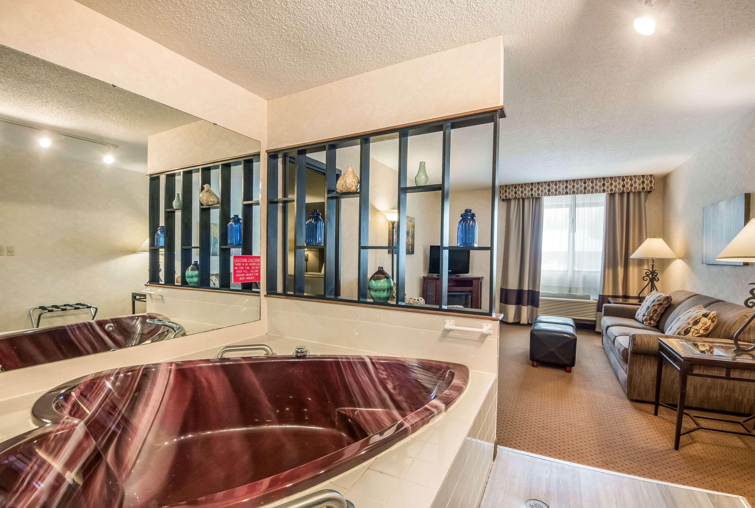 Quality Inn & Suites Newberry Bagian luar foto