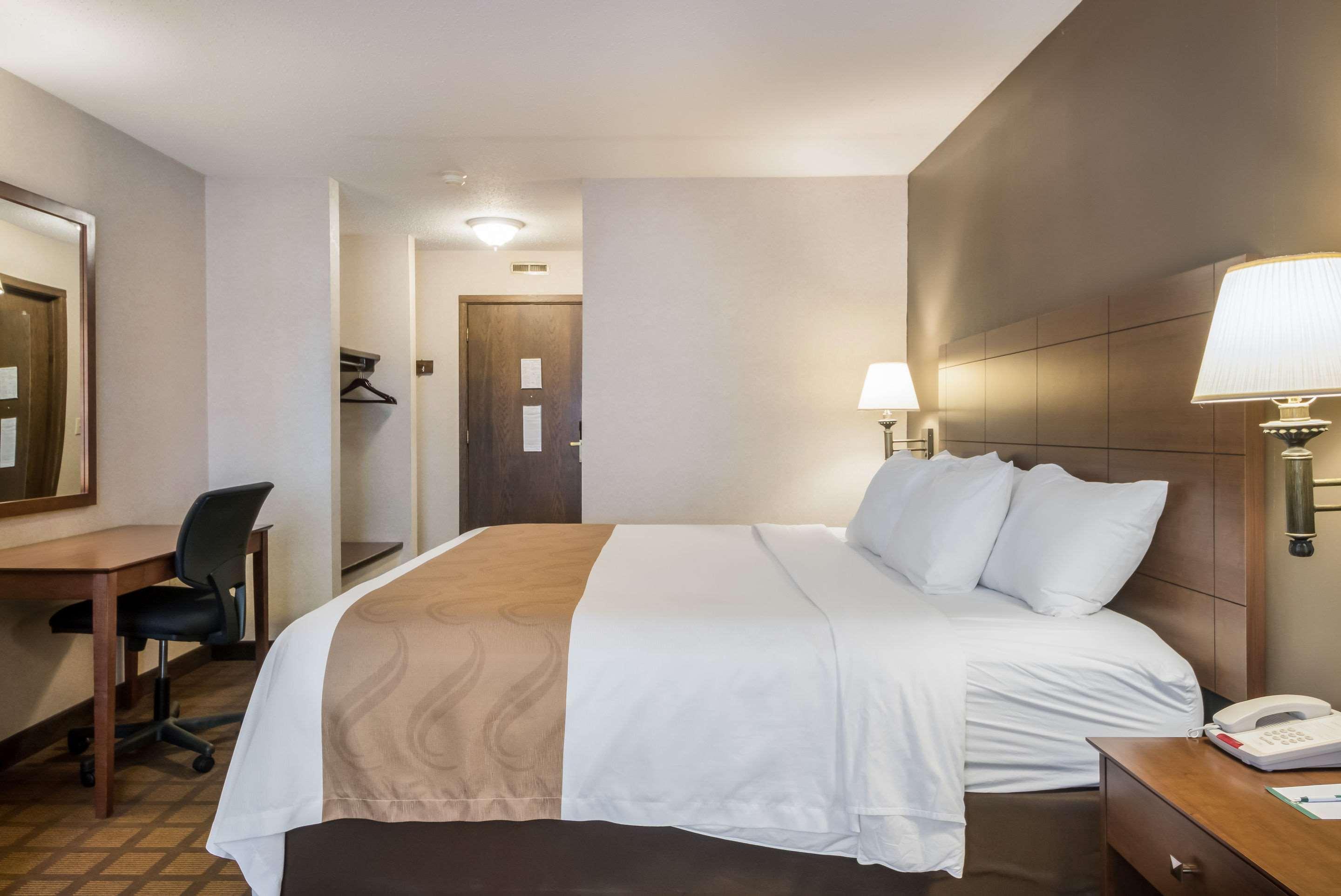 Quality Inn & Suites Newberry Bagian luar foto