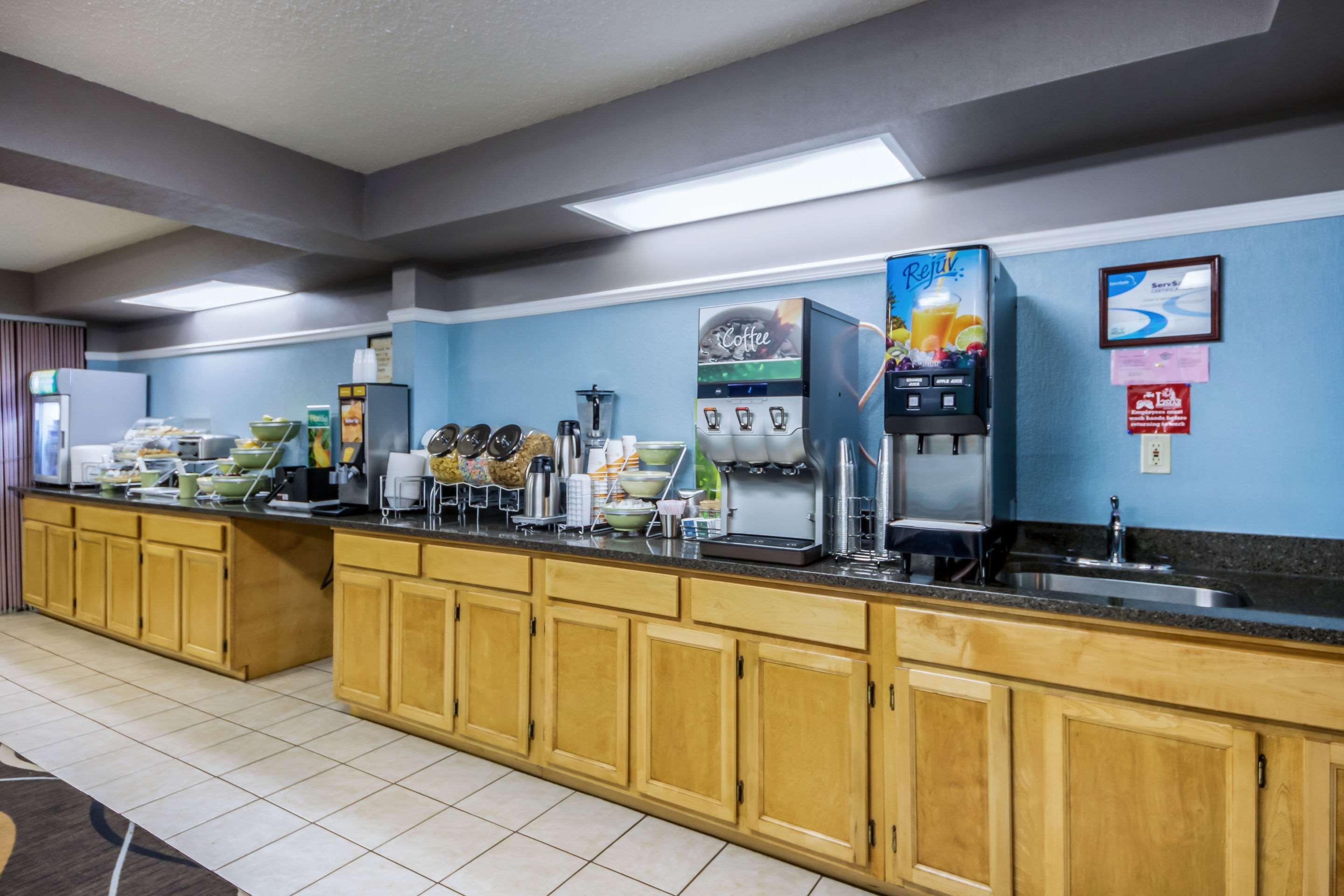 Quality Inn & Suites Newberry Bagian luar foto