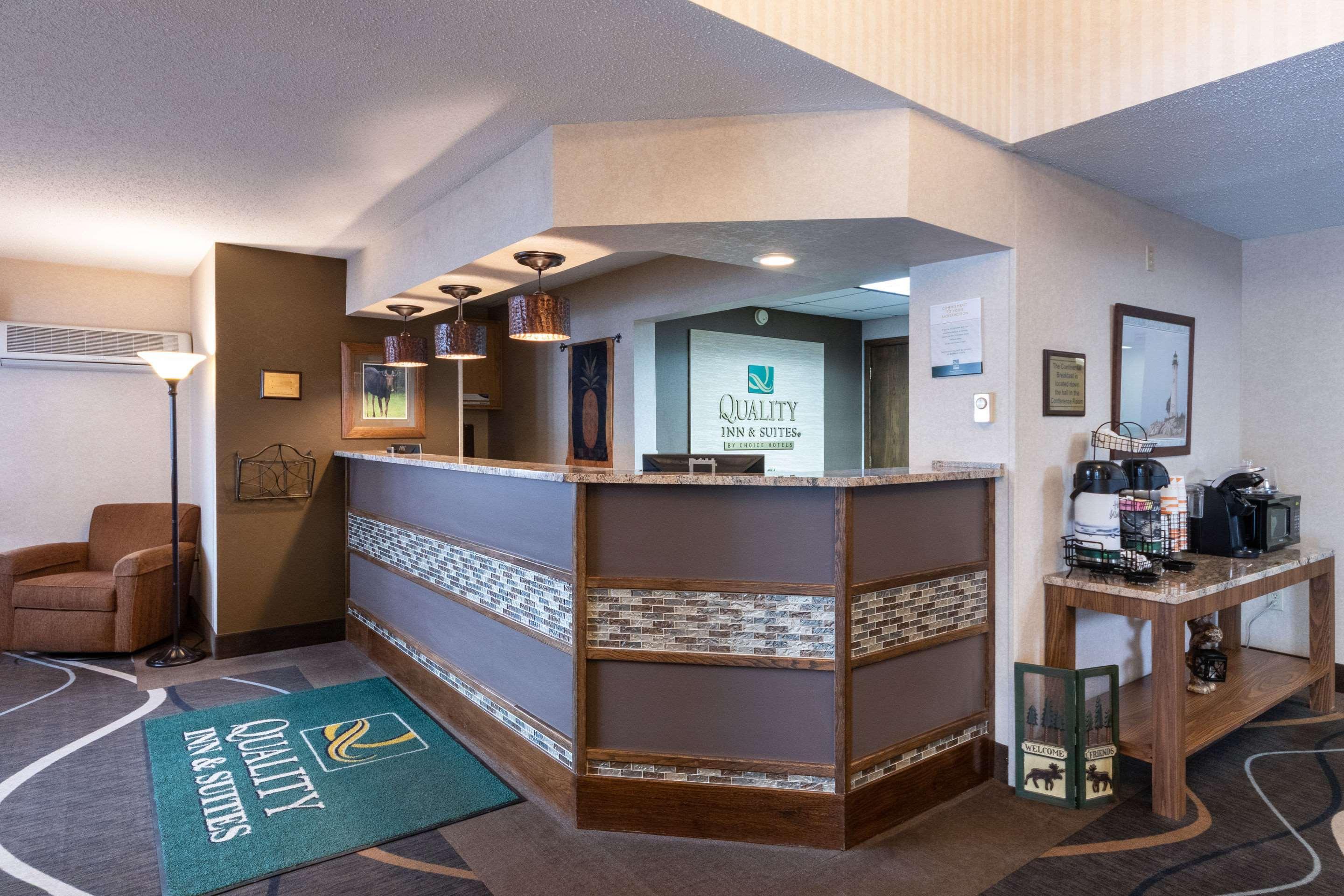 Quality Inn & Suites Newberry Bagian luar foto