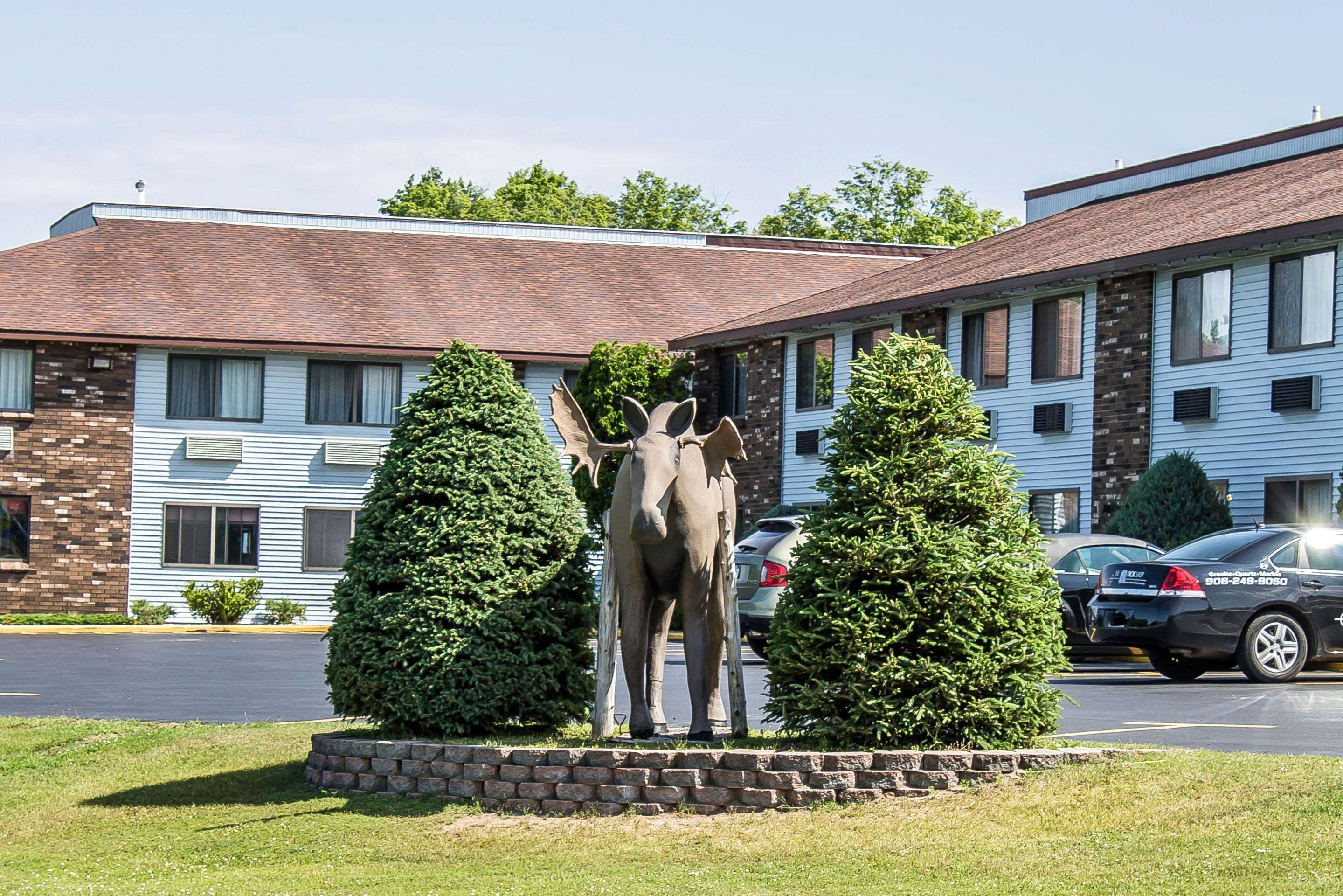 Quality Inn & Suites Newberry Bagian luar foto